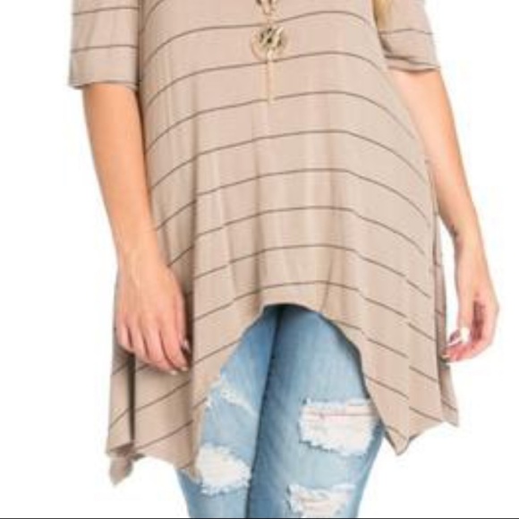 PLUS Cold Shoulder Top & Necklace - Picture 2 of 3